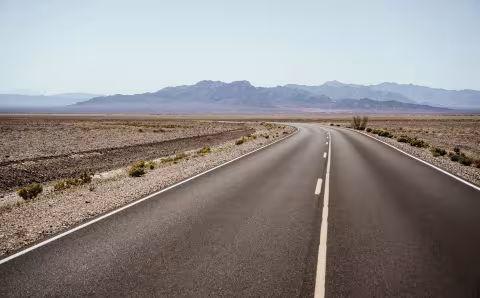 USA: Highway bis an den Horizont